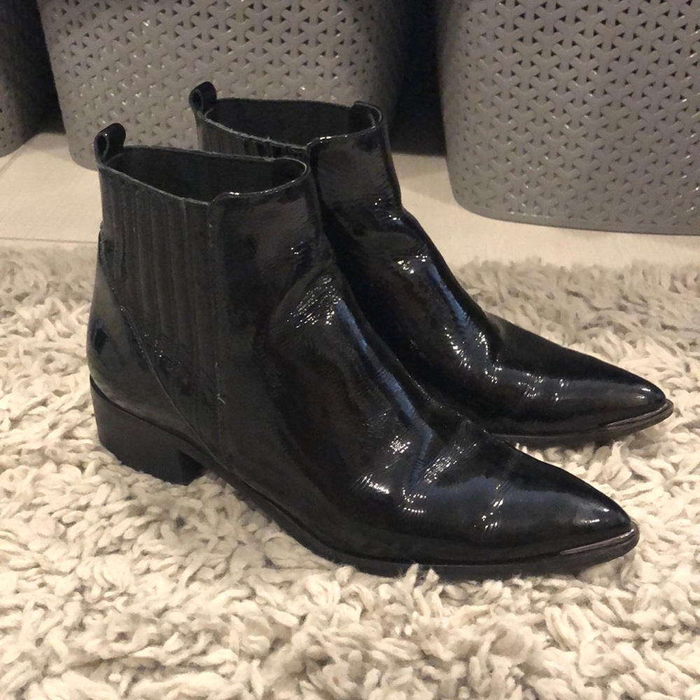 Marc Fisher LTD Yommi Ankle Boot
